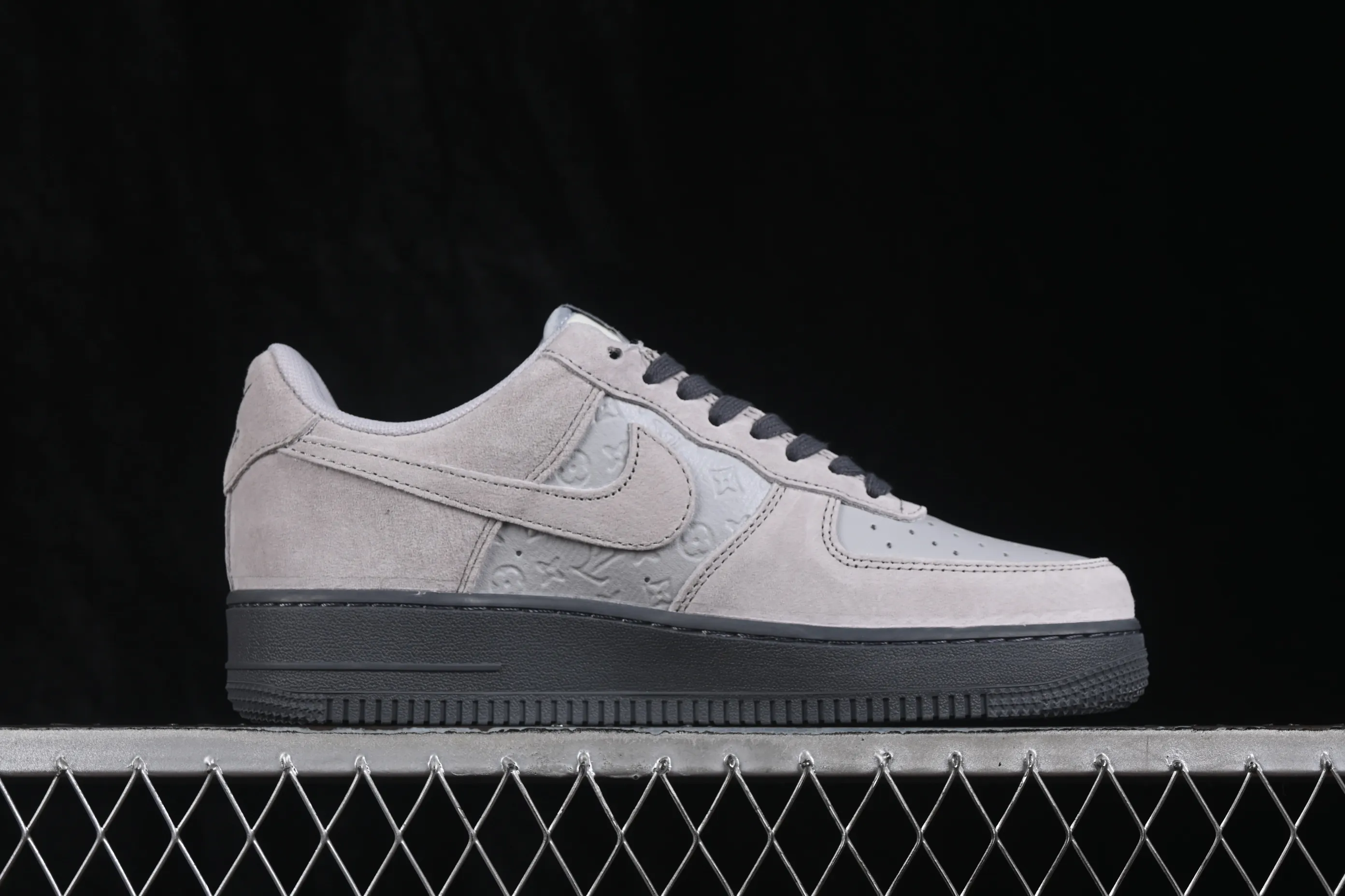All categories Nk Air Force 1 Air Force series Nk Air Force 1 Low Air Force low-top Nike Air Force 1'07 Low joint model Air Force 1 low-top casual sneakers KD1688-010